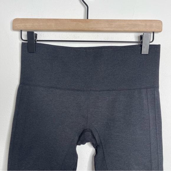 Lululemon Flow & Go Crop Seamless Leggings Size 4 - Picture 3 of 14